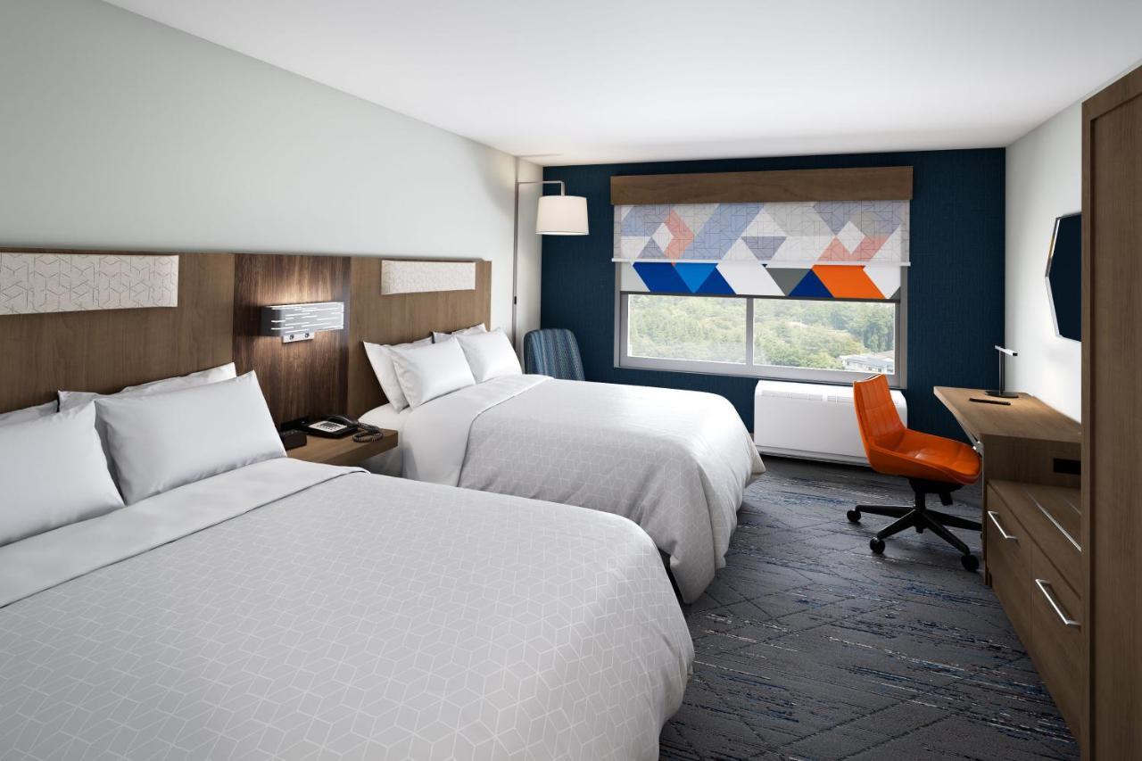 Holiday Inn Express Asheville Woodfin By Ihg Екстериор снимка